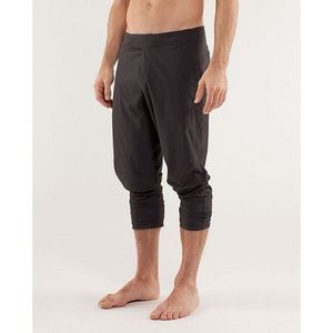 Rare Lululemon Inversion 7/8 Crop Athletic Pants